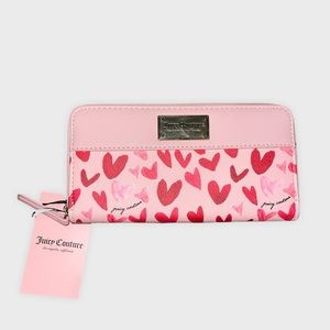 Juicy Couture heart zip wallet